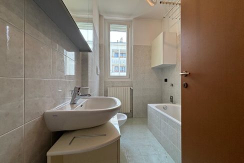 10. BAGNO DOCCIA