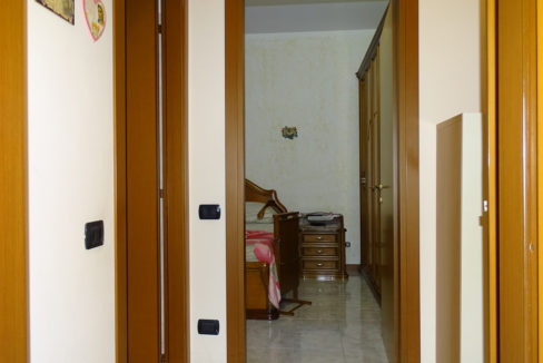 11.-ANTICAMERA