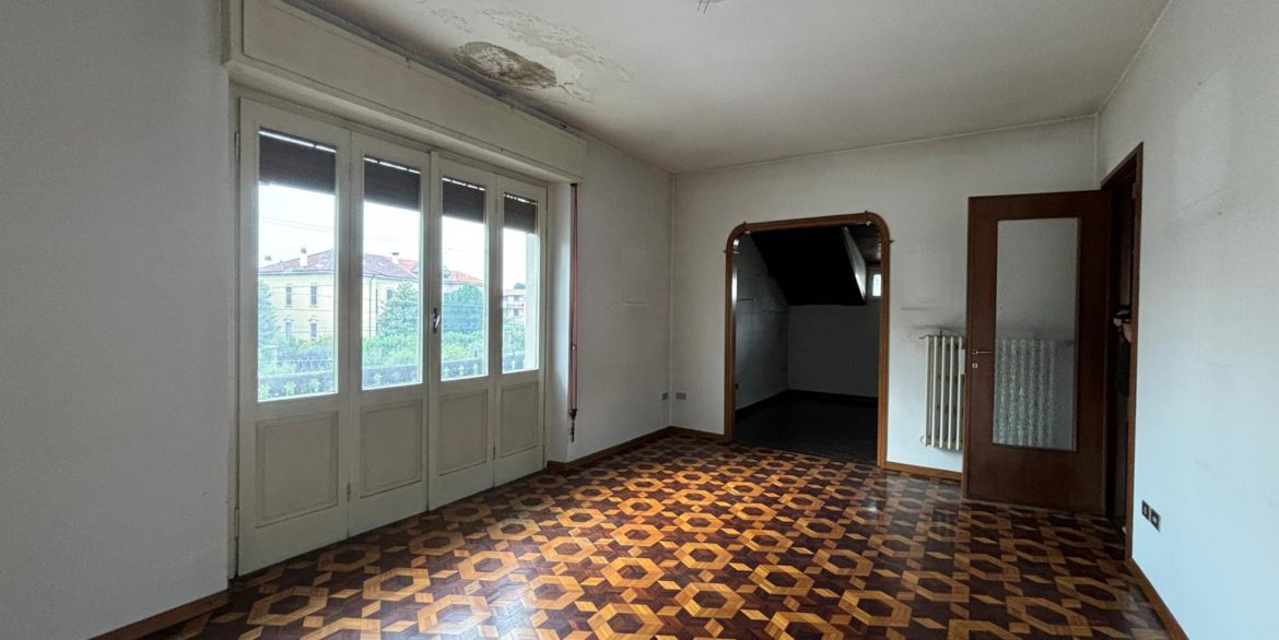 12. SALONE