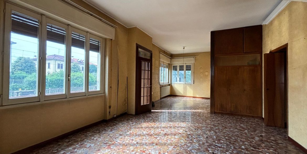 3. SALONE