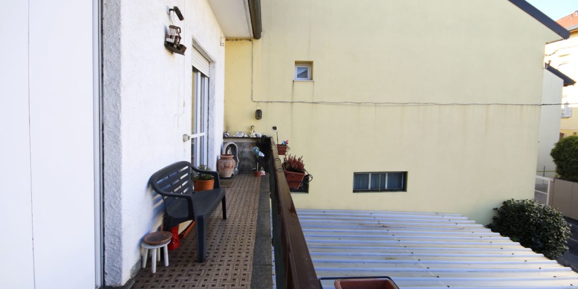 4 - BALCONE SOGGIORNO