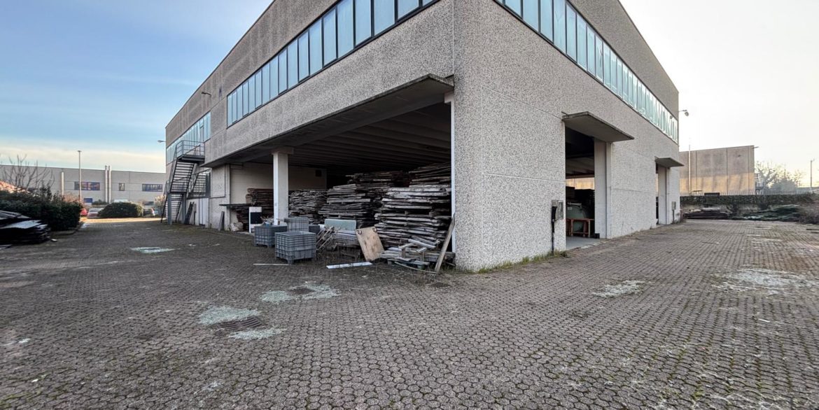 WhatsApp Image 2026-01-09 at 10.18.02 (2)