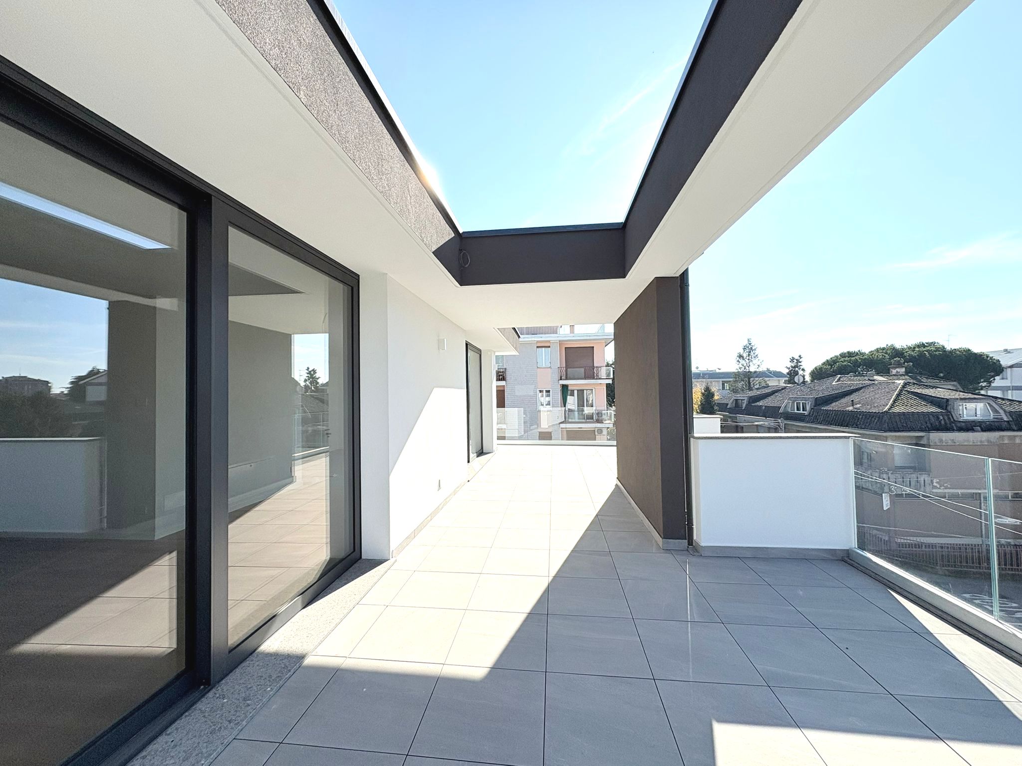 ATTICO libero su quattro lati