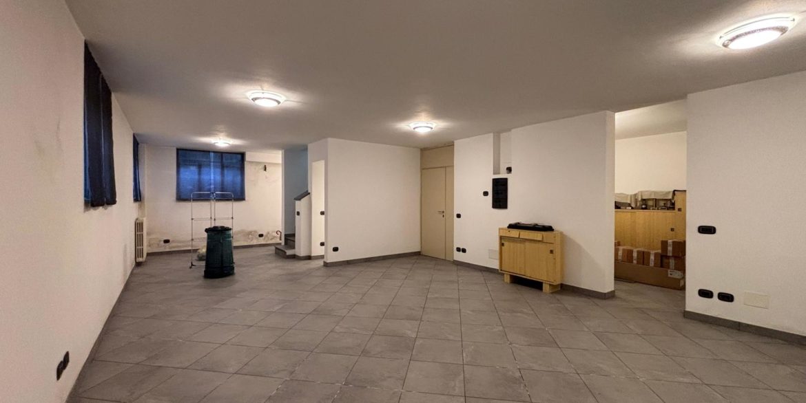 WhatsApp Image 2026-04-02 at 17.45.03 (33)